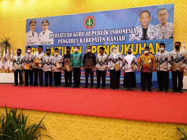 Kepengurusan PGRI Kabupaten Banjar Resmi Dilantik Koranbanjar NET