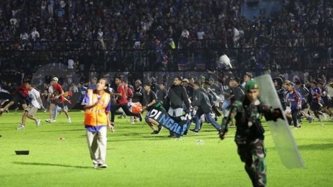 Tragedi Kanjuruhan Catatan Kelam Sejarah Sepak Bola Indonesia