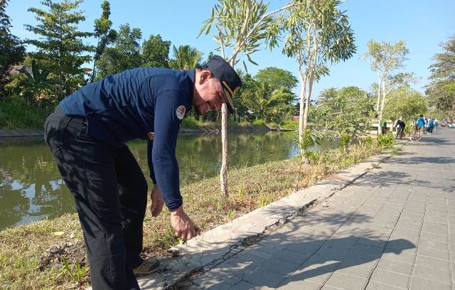 Penanaman Bibit Di Taman Irigasi Sekumpul Demi Wujudkan Lingkungan