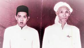 Syekh Muhammad Zaini bin Abdul Ghani atau Guru Sekumpul (kiri) dan KH Semman Mulia (kanan)