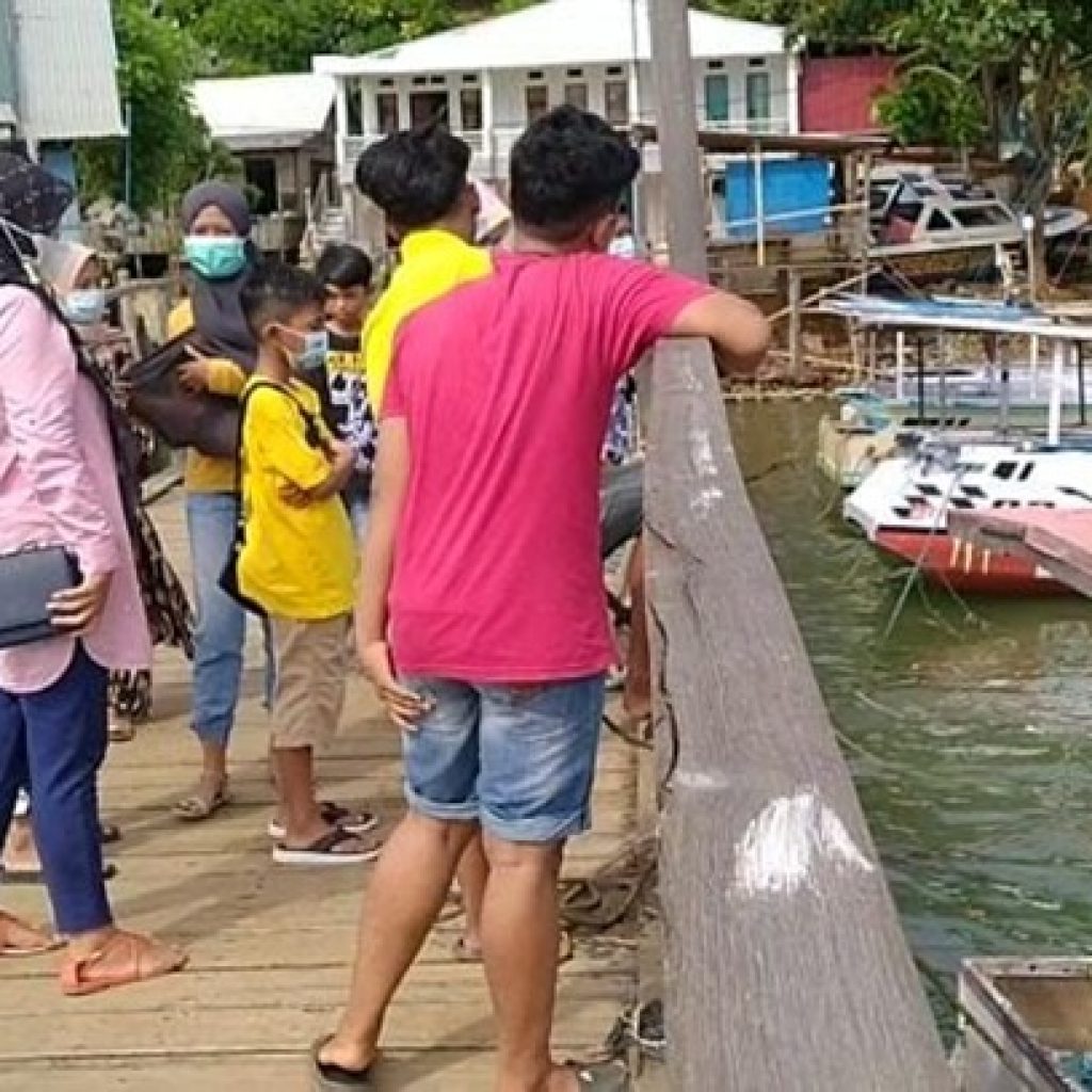 Pelajar di Pulau Sembilan Kesulitan Ikuti Pembelajaran Daring, Mulai Sinyal Hingga Kuota