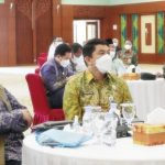 Wakil Bupati Kotabaru Andi Rudi Latif saat menghadiri Rapar Koordinasi di Banjarbaru (sumber foto: Diskominfo/koranbanjar.net)