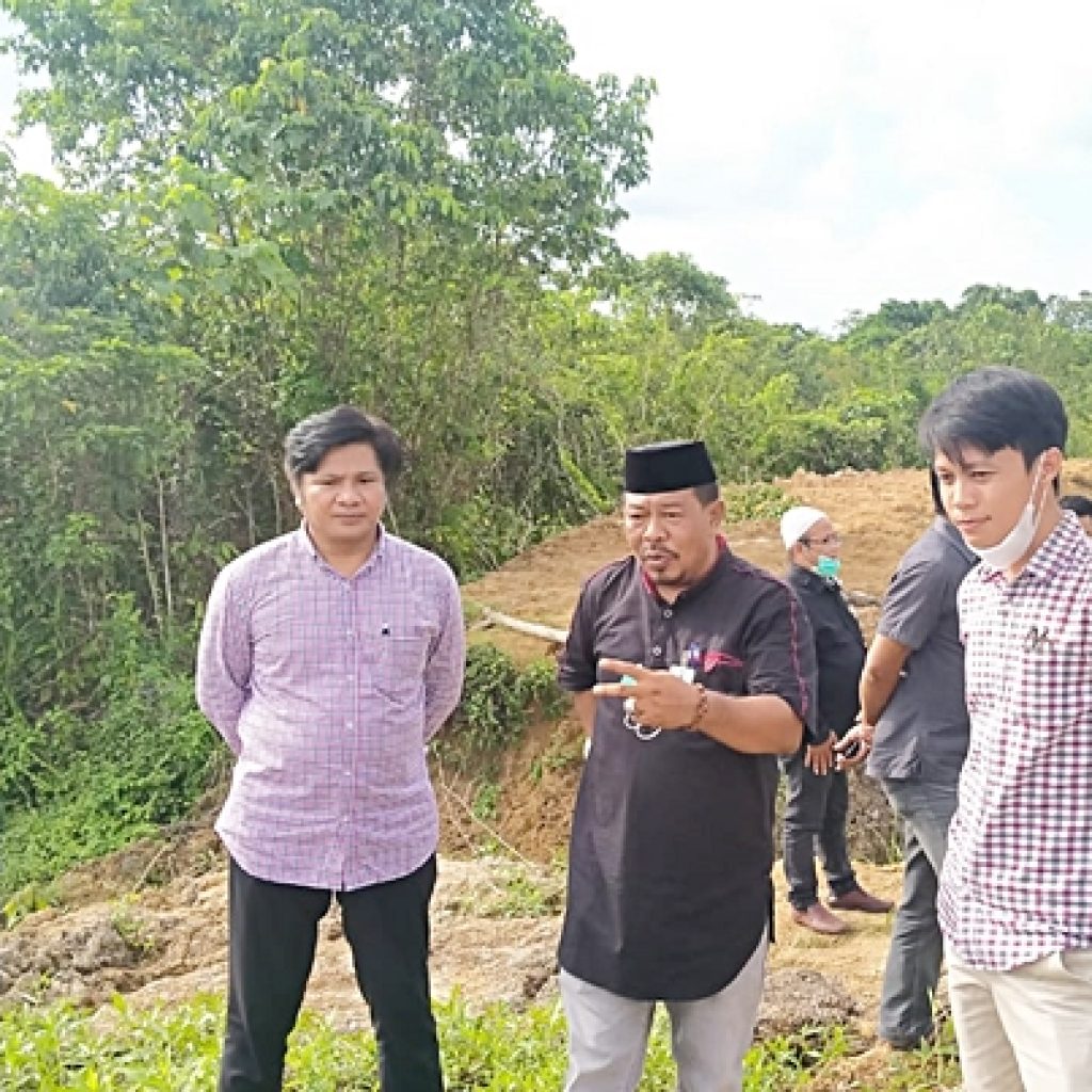 Antisipasi Pekerjaan Kontraktor Nakal, PUPR dan DPRD Tanbu Tinjau Proyek ke Lokasi