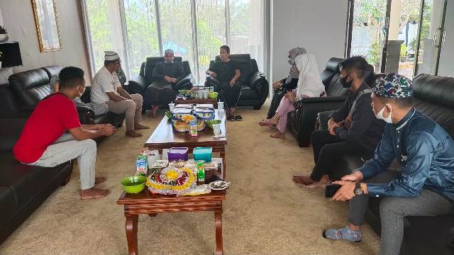 KOWAS Balangan silaturahmi Idulfitri dengan Bupati Balangan. (Sumber Foto: Kominfo Balangan)