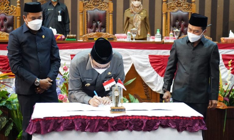 DPRD Tanah Bumbu sepakati RPJMD 2021-2026. (Sumber Foto: Kominfo Tanah Bumbu)