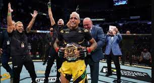 Perebutan sabuk juara. (foto: suara.com)