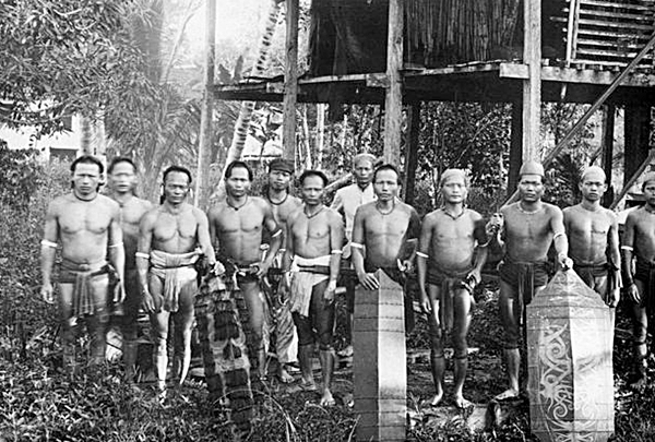 Suku dayak (foto: Babe)