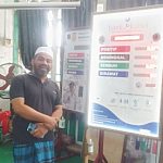 Habib Fathurrahman Bahasyim dengan Smart Banner Digital. (foto: yanda)
