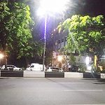 Suasana di depan HBI Banjarmasin pada Minggu dinihari, (6/6/2021) pukul 02.30 WITA. (foto: koranbanjar.net)