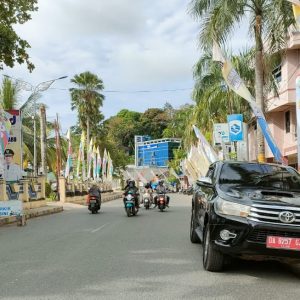 Parkir di Bahu Jalan, Kadishub Kotabaru: Nakal Orang Itu!