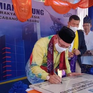 Bupati Kotabaru Resmikan Gedung Baru BRI