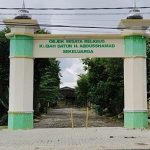 Syekh Abdussamad Al Banjari atau juga disebut Datuk Bakumpai merupakan salah seorang tokoh ulama yang tinggal dan bermakam di Veteran, Kota Marabahan, Kabupaten Barito Kuala, Kalimantan Selatan