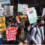 Warga AS, sebagian warga keturunan Asia, melakukan aksi unjuk rasa menuntut dihentikannya kebencian anti etnis Asia. (foto: dok).