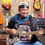 Mantan Gitaris Gigi, Aria Baron.