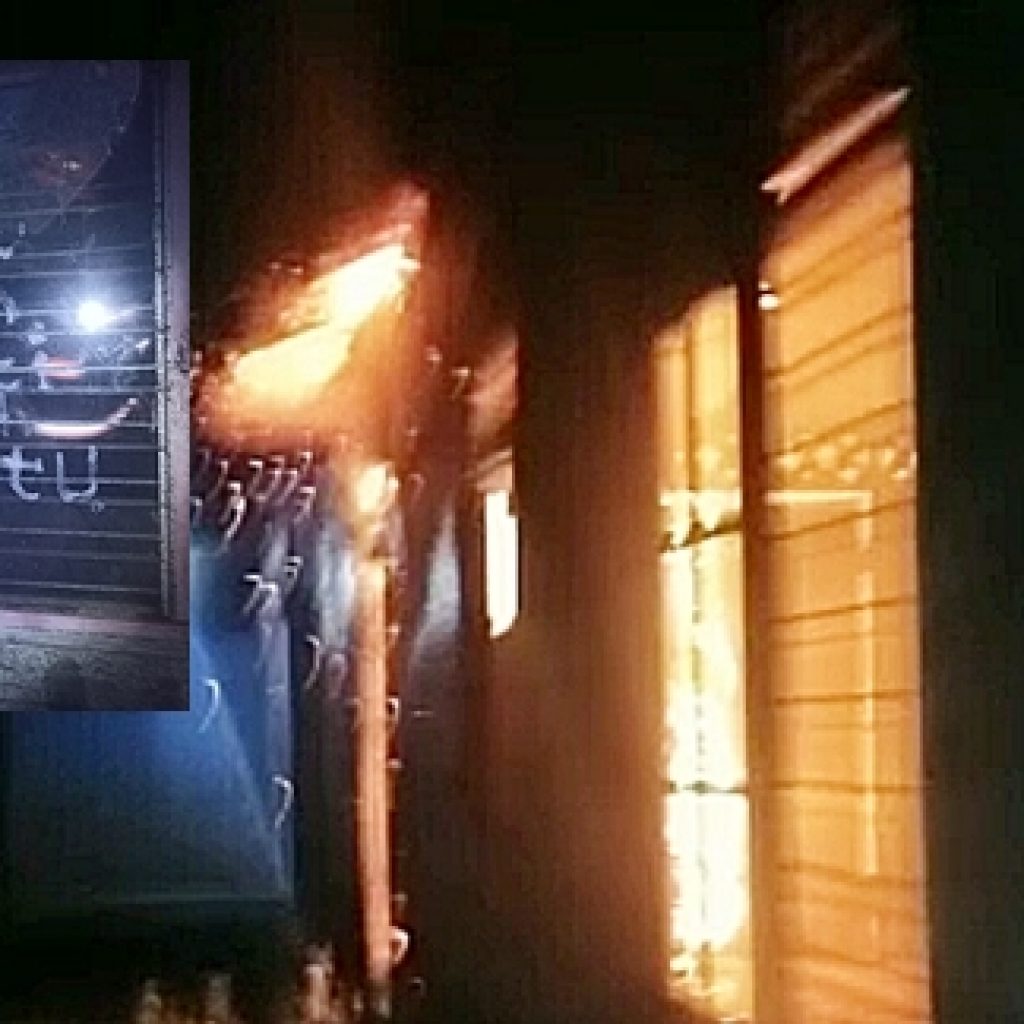 1 Rumah di Martapura Hangus, Kaca Rumah Bertuliskan “Kamu Akan Mati Rumah Hantu”   