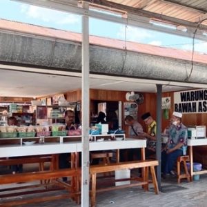 Masakan Khas Banjar Warung “Bawah Asam” Cempaka, Jual Pentol Sampai Nasi Kabuli