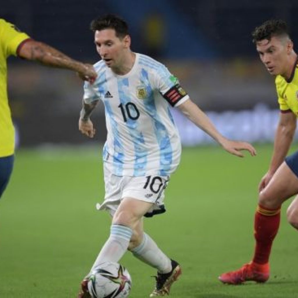 Argentina Diperkuat Messi Cuma Imbang