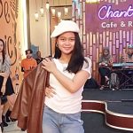 Penampilan modeling di Cafe and Resto Chantic Banjarmasin. (foto: leon)