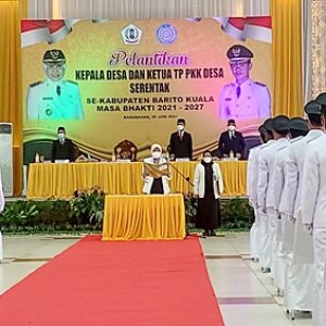 Bupati Lantik 163 Kades se-Kabupaten Batola, 12 di Antaranya Kades Perempuan