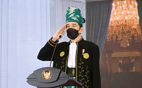 Presiden Jokowi saat tengah hormat pada Upacara Harla Pancasila.(Foto: Ufik)