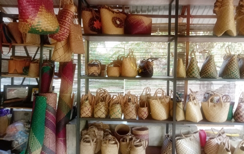 Produk Kerajinan Purun asal Kota Banjarbaru, Kalimantan Selatan. (foto: koranbanjar.net)
