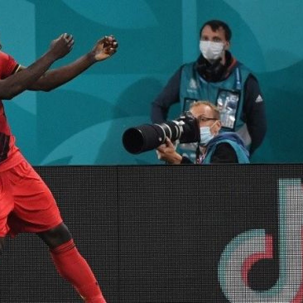 Rusia Digasak Belgia 0-3