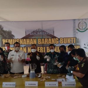 Pemusnahan Barang Bukti, Kajari Banjarbaru Sebut Temuan Menurun dari Tahun Lalu