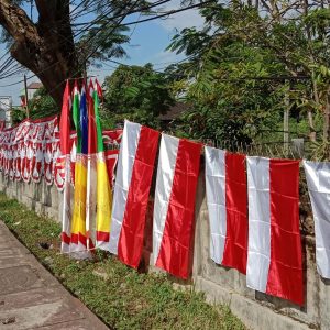 Jelang HUT RI, Penjual Bendera Musiman Akui Kurang Pembeli saat PPKM Level 4