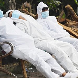 COVID Jadi Tragedi Kemanusiaan Terburuk di India, Kematian 10 Kali Lebih Besar dari Laporan Resmi   