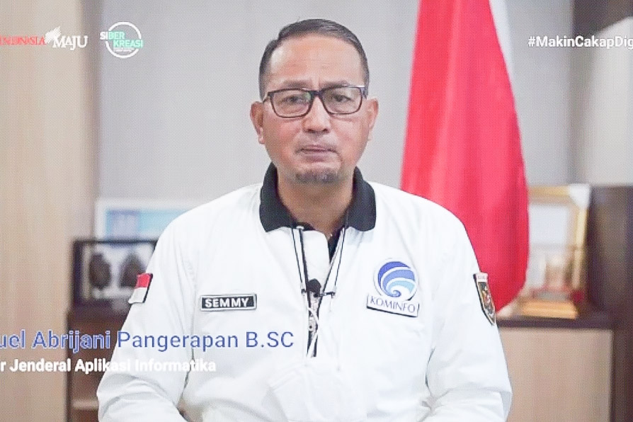 Salah satu narasumber di Webinar Literasi Digital Kabupaten Tanah Bumbu.(foto: tangkapan layar)