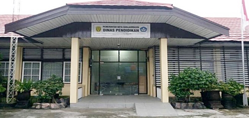 Kantor Dinas Pendidikan Kota Banjarmasin.