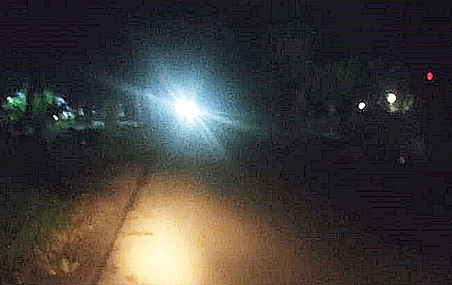 Beginilah keadaan Jalan Jenderal Sudirman bila di malam hari. (foto: faqih)