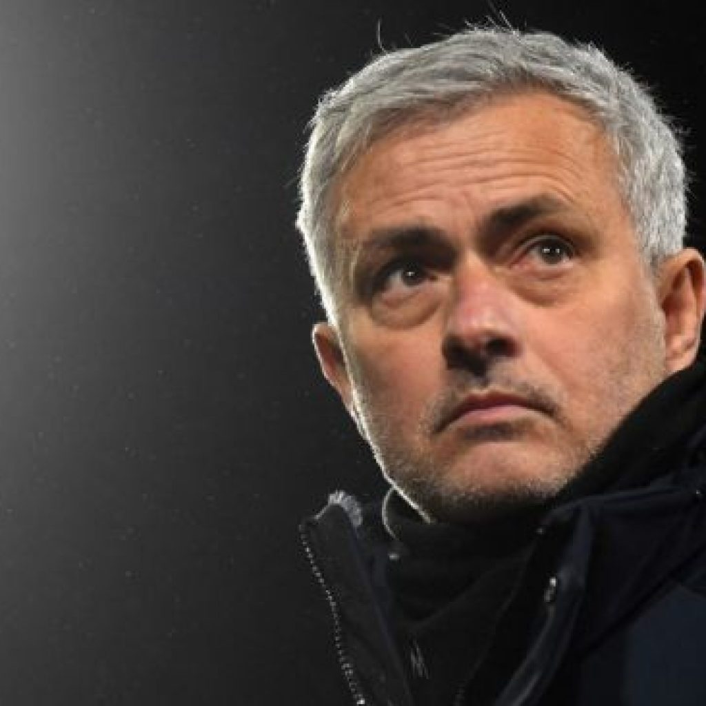 Mourinho Sarankan Inggris Tak Pasang Sistem 3 Bek