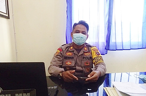 Kapolsek Sungai Tabuk saat diwawancarai koranbanjar,net. (foto: aristi)