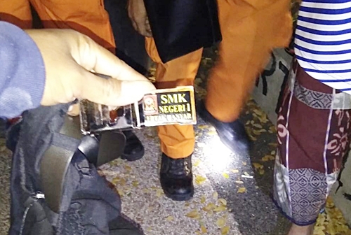 Sabuk atau ikat pinggang korban sebelum penemuan. (foto: yanda)