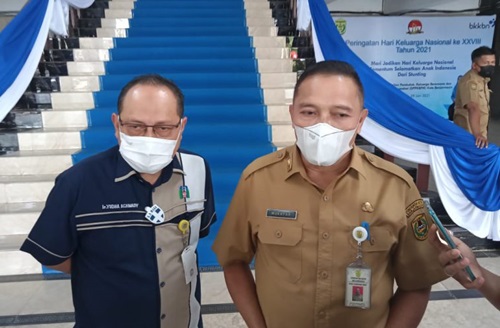 Plt Sekdako Banjarmasin memberikan pernyataan di hadapan media. (foto: yanda)