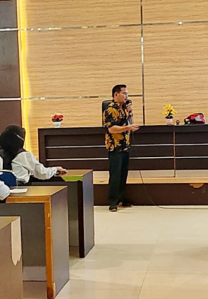 BNNK Batola memberikan materi. (foto: faqih)