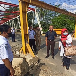 DPRD Balangan Bereaksi, Portal Jembatan Paringin Supaya Ada Rambu
