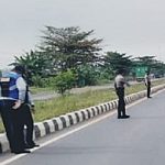 Penyekatan atau operasi yustisi di Jl Gubernur Soebardjo Banjarmasin. (foto: ist)