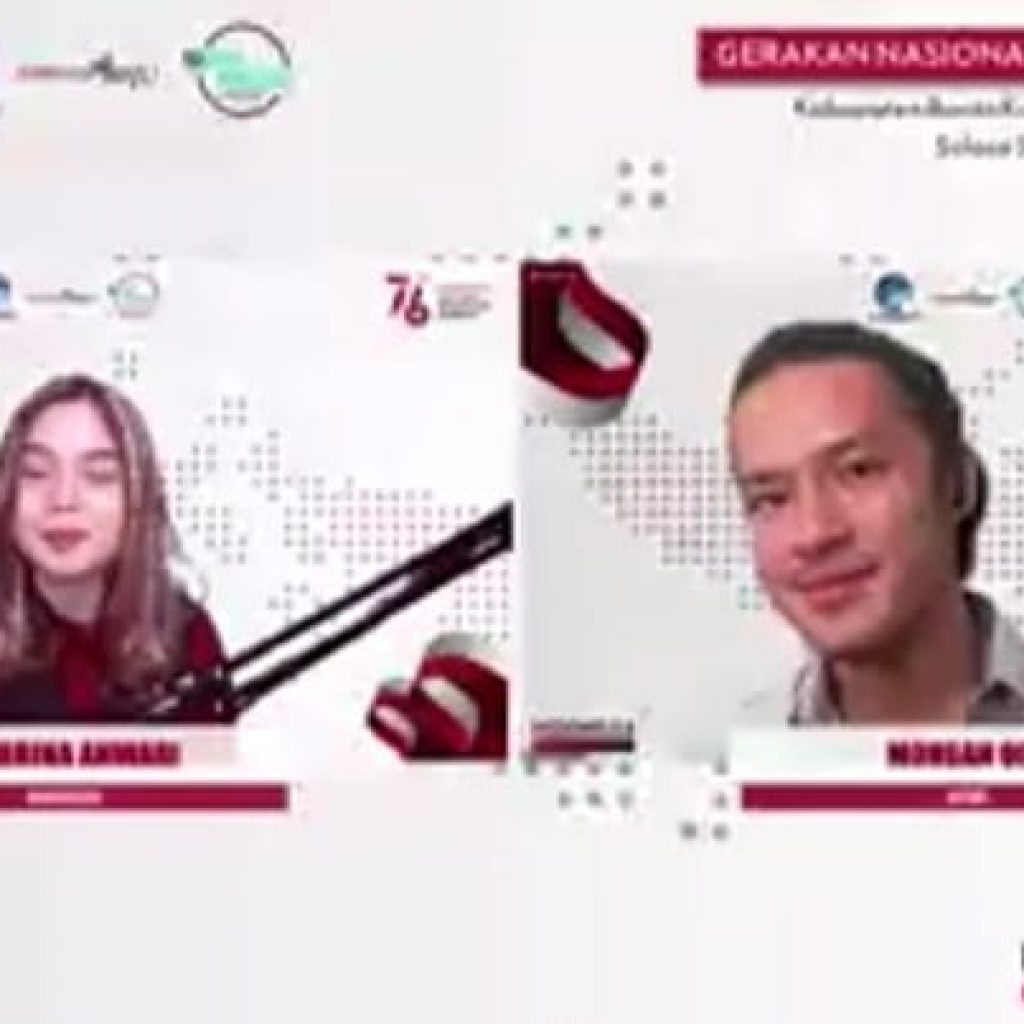 Webinar Literasi Digital Barito Kuala; Cegah Fenomena Internet Addiction