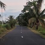 Jalan tanpa PJU di Kota Marabahan, Kabupaten Batola. (foto: faqih)