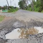 Kerusakan jalan Aes Nasution Kota Marabahan, Batola.