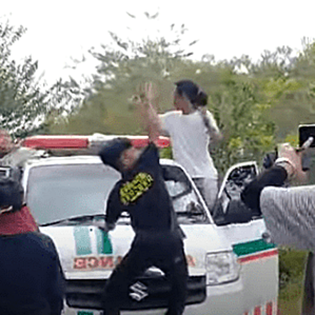 VIRAL,Oknum Mahasiswa IAIN Joget di Atas Ambulan, Begini Akibatnya