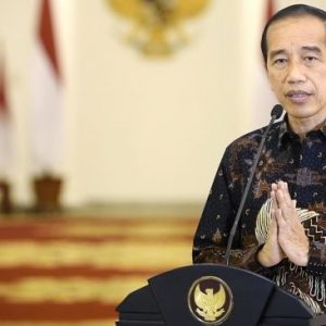 Biasa Umumkan PPKM Malam, Jokowi Dituding Suka Bikin Kebijakan Diam-diam