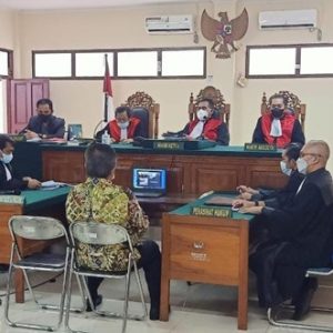Terdakwa Kasus Cek Kosong, Mantan Bupati Balangan Dituntut Penjara 2 Tahun   