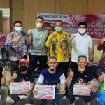 Para juara turnamen tenis meja internal DPRD Kalsel.(foto: ist)