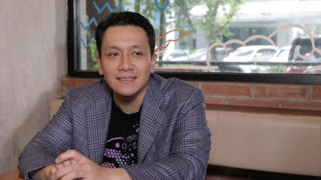 Stafsus Presiden Nyinyir, Mardani: Orang di Lingkaran Jokowi Terkesan Rendahkan Pesantren. Diaz Hendropriyono (Suara.com/ Adit Rianto)