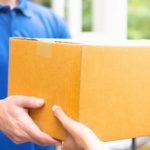Ilustrasi paket belanja online. (freepik)
