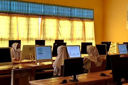 Gladi bersih ANBK di SMKN 1 Marabahan, Batola. (foto: faqih)