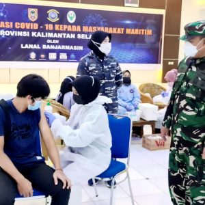 Tekan Angka Covid-19, 365 Warga Pesisir Divaksin
